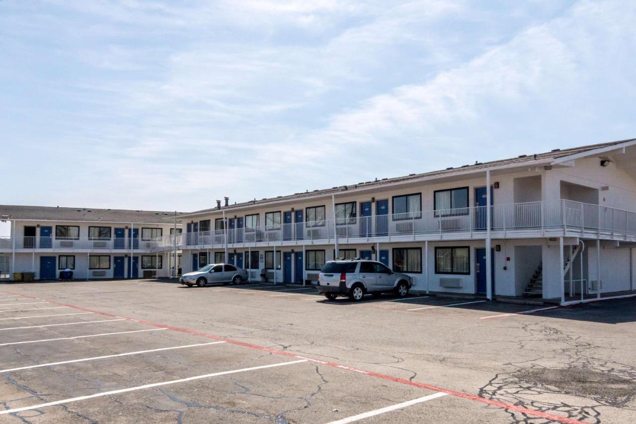 Motel 6 Fort Worth North Haltom City Esterno foto