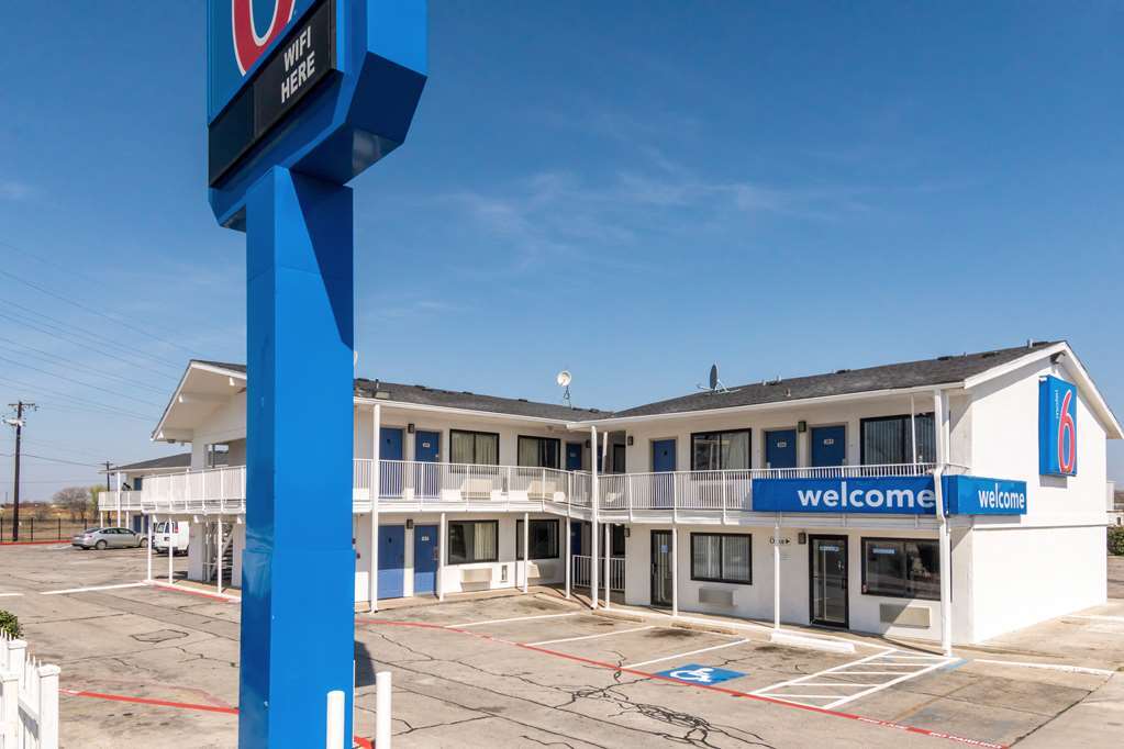 Motel 6 Fort Worth North Haltom City Esterno foto